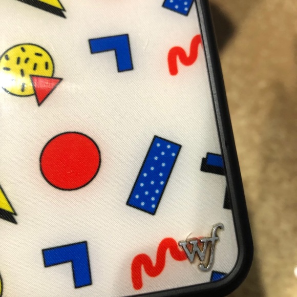 Emma chamberlain case by wildflower - Picture 4 of 4